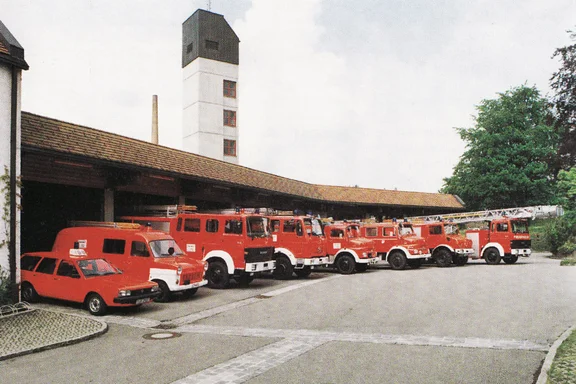 11_fahrzeugpark1989.jpg