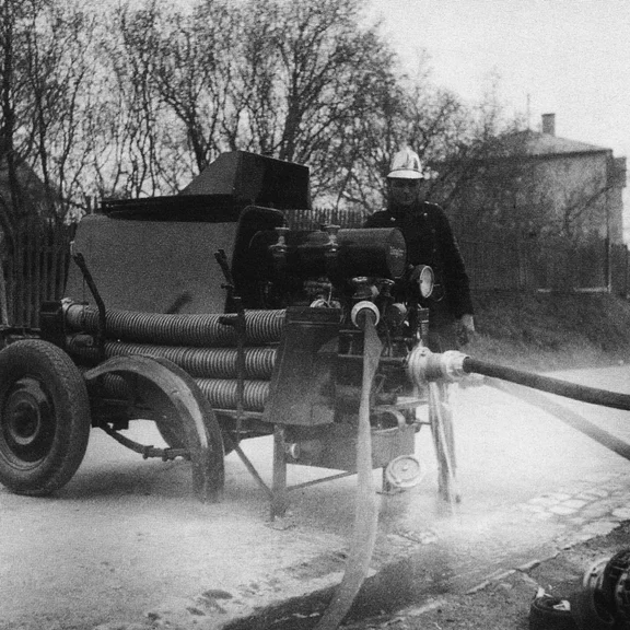 07_motorspritze1939.jpg